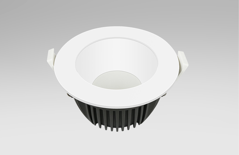 AU26 Low Glare Downlight